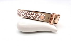 Hundehalsband Weiß und Roségold trifft Leo Design